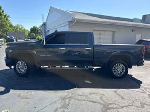 Used 2022 Chevrolet Silverado 3500 High Country w/ Z71 Off-Road Package AWD/4WD image 6
