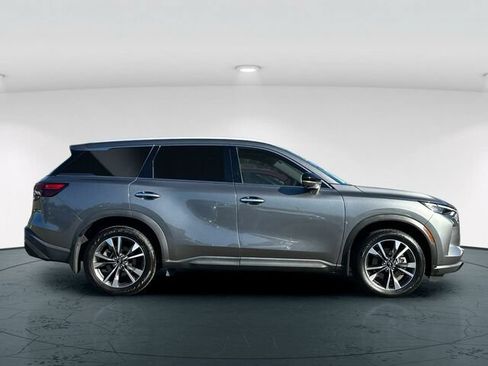 Used 2023 INFINITI QX60 Luxe w/ Cargo Package FWD image 7