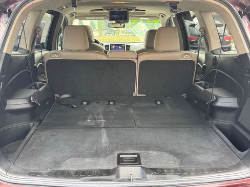 Used 2016 Honda Pilot Touring image 5