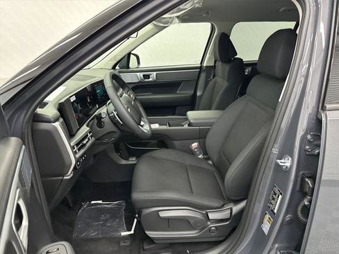 New 2026 Hyundai Santa Fe SE image 9