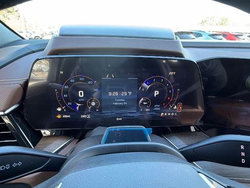 New 2026 Chevrolet Suburban High Country image 24