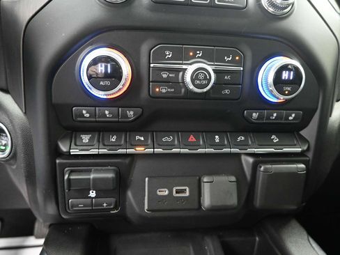 Used 2023 GMC Sierra 2500 Denali w/ Denali Ultimate Package image 15