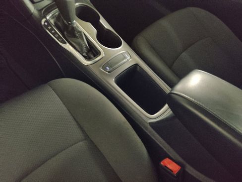 Used 2019 Chevrolet Cruze LS w/ LS Convenience Package FWD image 26