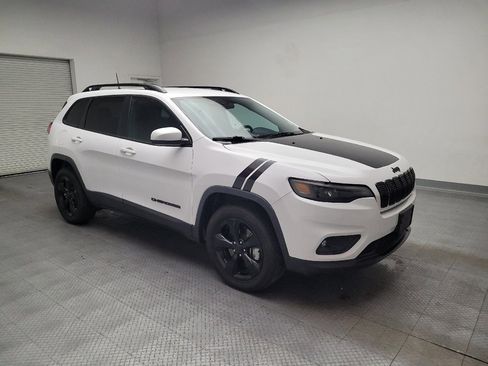 Used 2019 Jeep Cherokee Latitude Plus AWD/4WD image 11