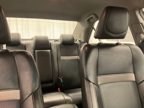 Used 2014 Toyota Camry SE FWD image 29
