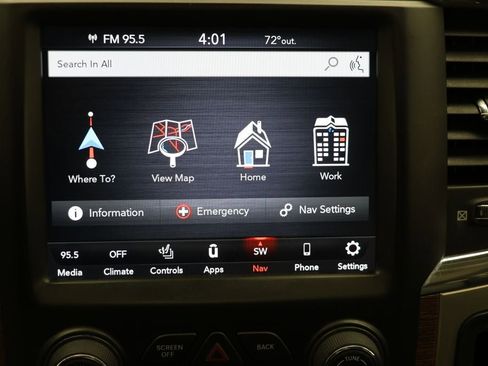 Used 2018 RAM 1500 Laramie w/ Convenience Group image 28