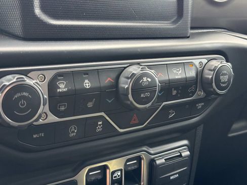 Used 2020 Jeep Wrangler Unlimited Sport S AWD/4WD image 18