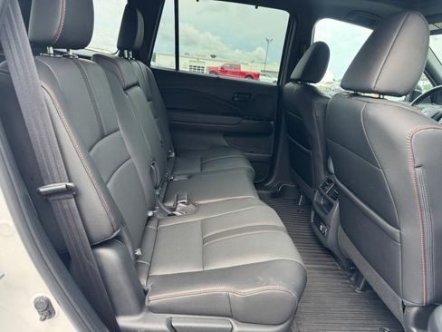 Certified 2023 Honda Passport TrailSport image 11