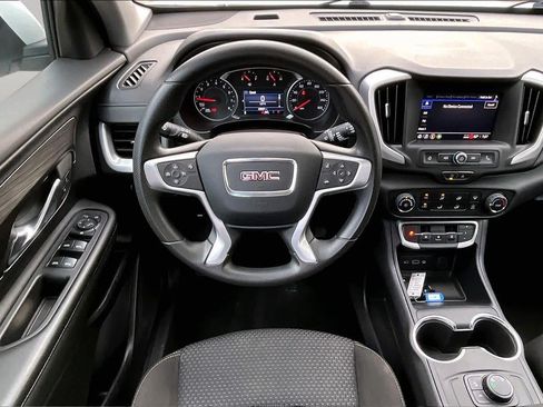 Used 2024 GMC Terrain SLE AWD/4WD image 6