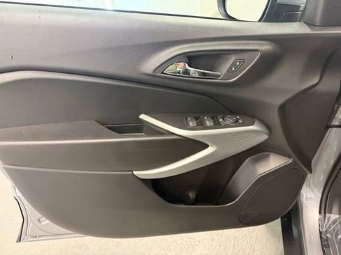 New 2026 Chevrolet Trax LS w/ LS Convenience Package FWD image 12