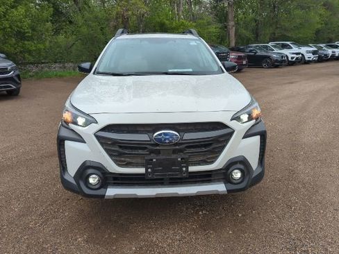 Used 2025 Subaru Outback Limited w/ Popular Package #2 AWD/4WD image 4