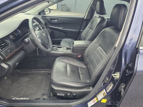 Used 2017 Toyota Camry XLE FWD image 12