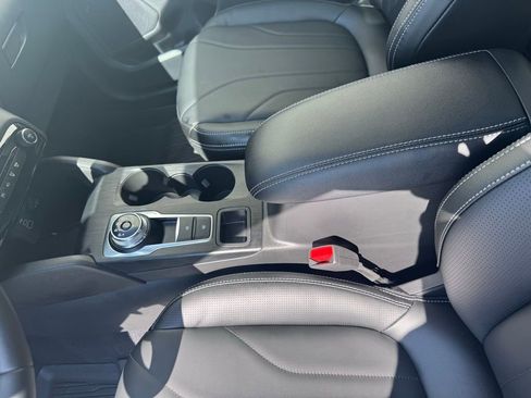 Used 2026 Ford Escape Platinum w/ Premium Technology Package image 16