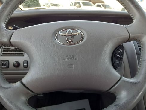 Used 2004 Toyota Avalon XLS image 17