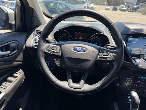 Used 2019 Ford Escape Titanium AWD/4WD image 11