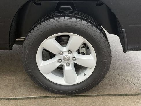 Used 2024 RAM 1500 Classic SLT AWD/4WD image 18