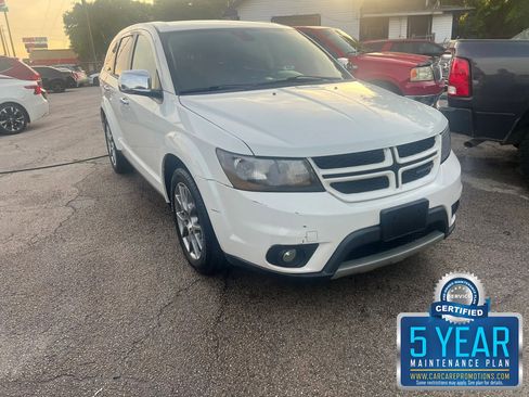 Used 2018 Dodge Journey GT FWD image 1