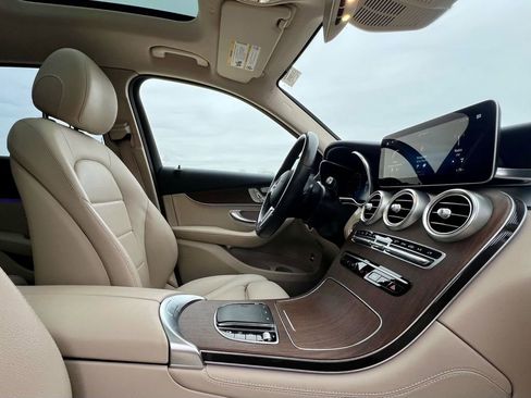 Certified 2020 Mercedes-Benz GLC 300 4MATIC image 9