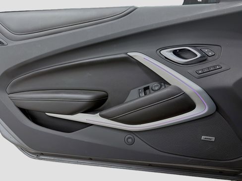 Used 2022 Chevrolet Camaro SS RWD image 16