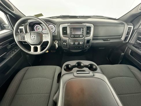 Used 2024 RAM 1500 Warlock RWD image 10