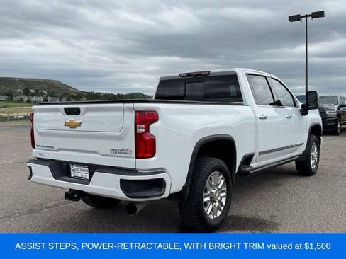 Used 2024 Chevrolet Silverado 2500 High Country w/ High Country Premium Package AWD/4WD image 6