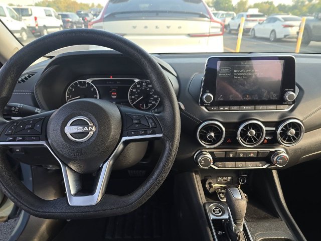 Used 2025 Nissan Sentra SV w/ Trunk Package FWD image 4