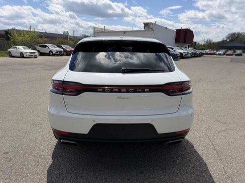 Used 2021 Porsche Macan w/ Premium Package AWD/4WD image 4