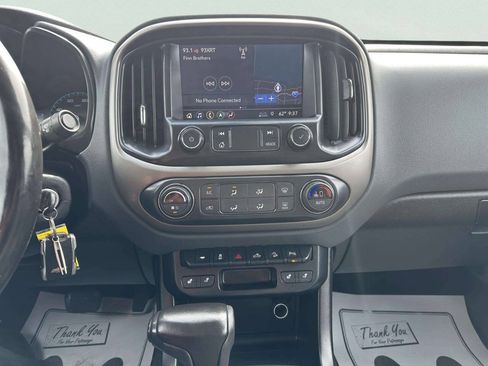 Used 2019 Chevrolet Colorado Z71 AWD/4WD image 28