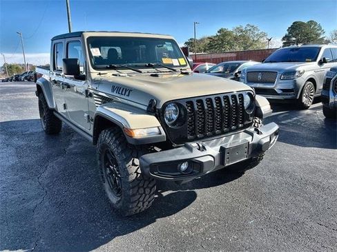 Used 2022 Jeep Gladiator Sport image 11