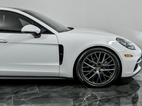 Used 2017 Porsche Panamera 4S AWD/4WD image 12