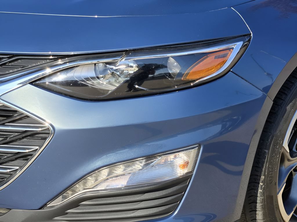 Used 2024 Chevrolet Malibu LT FWD image 9