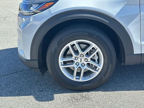 New 2025 Ford Explorer Active image 34