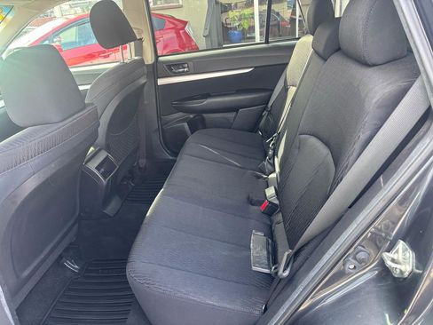 Used 2011 Subaru Outback 2.5i Premium w/ All-Weather Pkg image 6