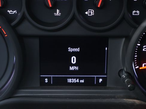 Used 2025 Chevrolet Silverado 1500 W/T RWD image 3