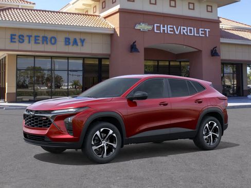 New 2026 Chevrolet Trax RS w/ Sunroof Package FWD image 2
