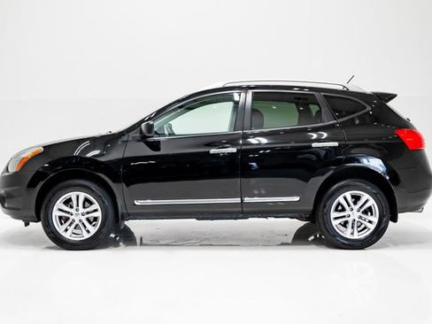 Used 2015 Nissan Rogue S w/ Convenience Package AWD/4WD image 24