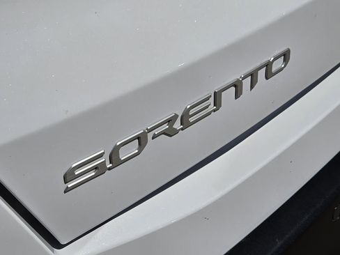 New 2026 Kia Sorento EX FWD image 8
