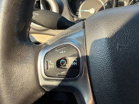 Used 2016 Ford Fiesta Titanium FWD image 17