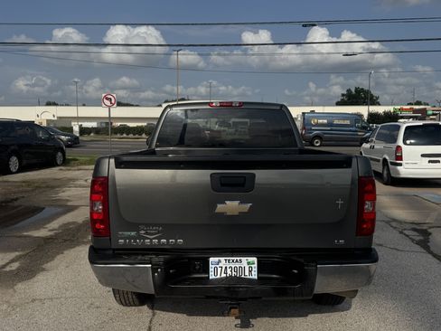 Used 2011 Chevrolet Silverado 1500 LS RWD image 5