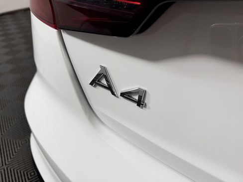 Used 2022 Audi A4 2.0T Premium Plus AWD/4WD image 12