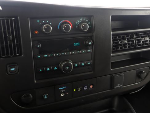 Used 2025 Chevrolet Express 3500 LS RWD image 25