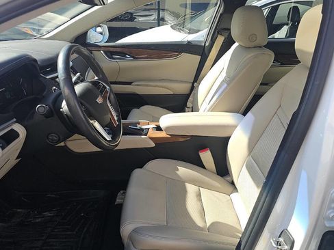 Used 2018 Cadillac XTS Luxury w/ Driver Awareness Package image 10