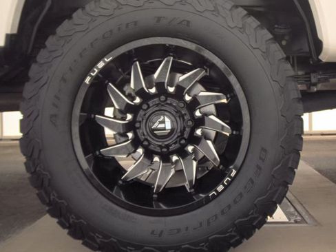 Used 2017 Ford F350 Platinum w/ Platinum Ultimate Package AWD/4WD image 16
