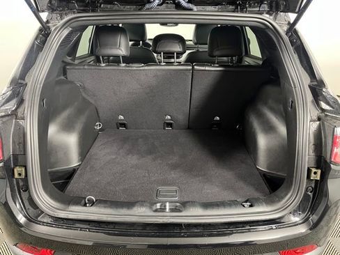 Used 2023 Jeep Compass Latitude image 41