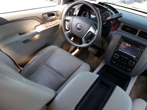 Used 2013 GMC Yukon SLT image 25