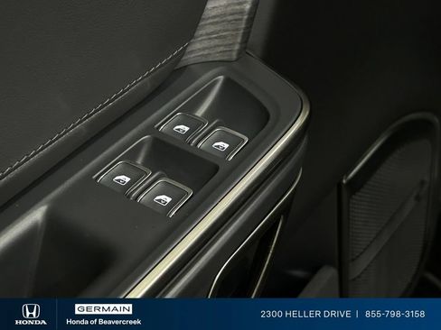 Used 2023 Rivian R1S Adventure AWD/4WD image 18