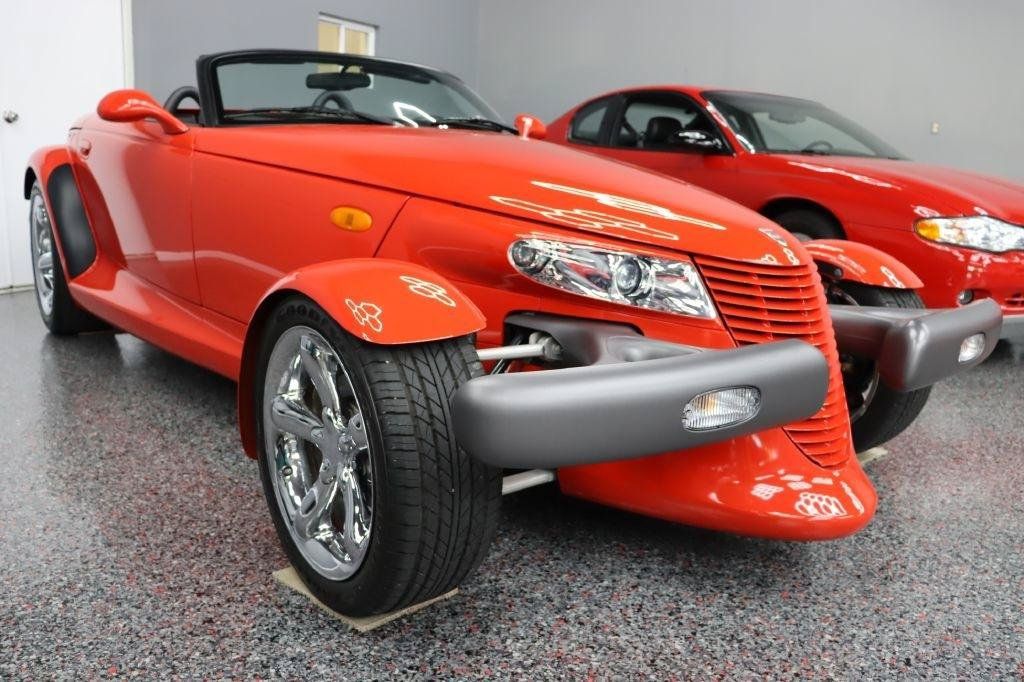 Used 1999 Plymouth Prowler RWD image 1