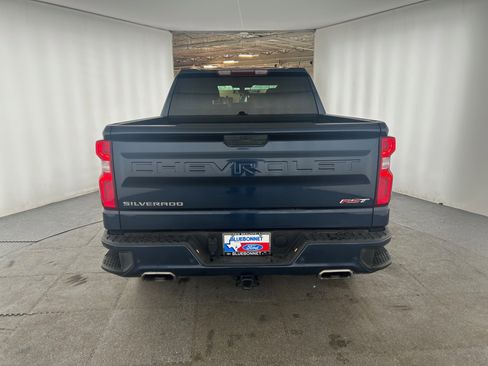 Used 2022 Chevrolet Silverado 1500 RST AWD/4WD image 4
