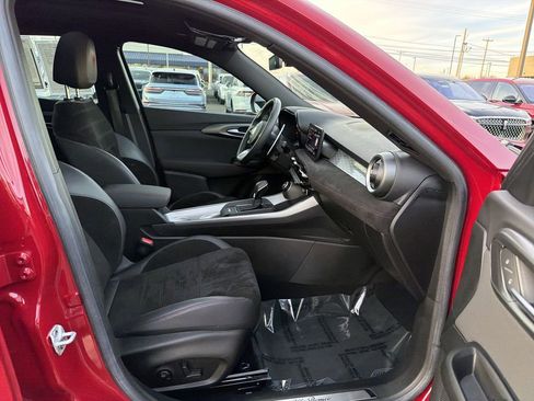 Used 2024 Alfa Romeo Tonale Veloce image 15