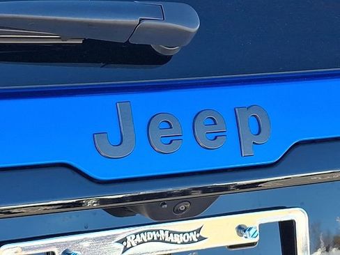 New 2026 Jeep Cherokee Overland w/ Advanced Pro Tech Group image 10